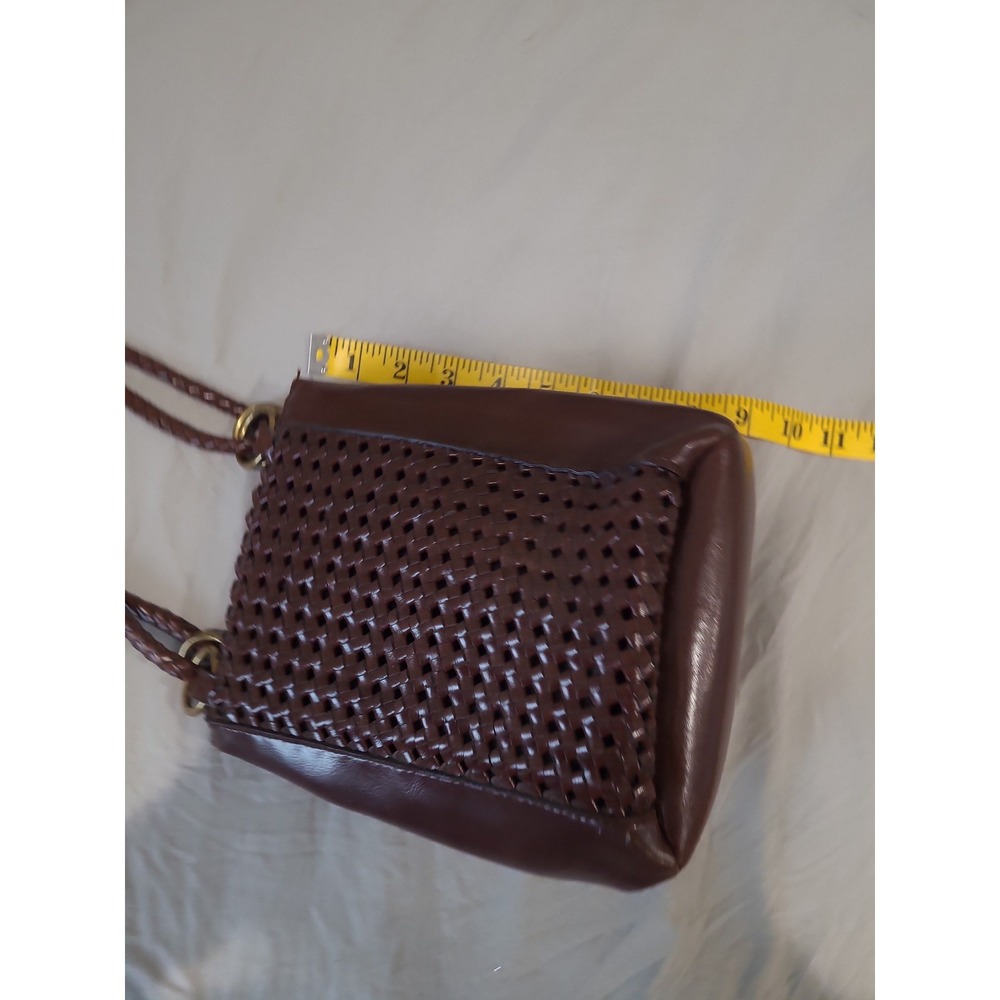 Vintage Liz Claiborne small woven crossbody bag brown purse zip top closure boho - Picture 10 of 12